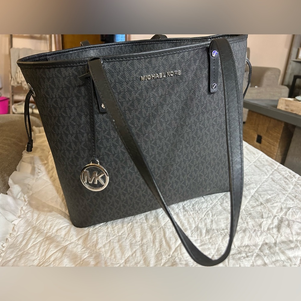 Large Michael Kors bag